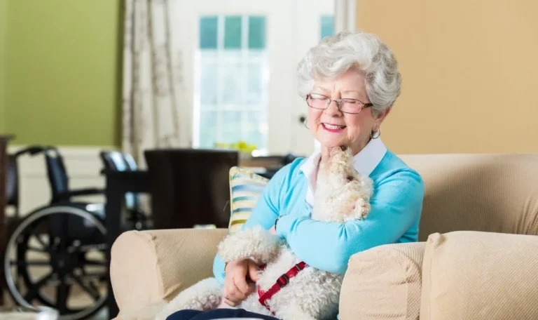 Moving to Senior Living With a Pet